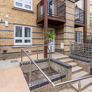 Luxury 5bd Guest house